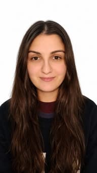 Priscila C.