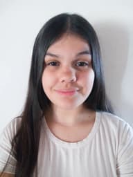 Mia Y.